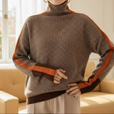 Eleanor | Cuello Alto Herringbone de Lujo — Elegancia y Refinamiento