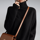Hannelore | Suéter de cuello alto acanalado con estilo y ajuste holgado